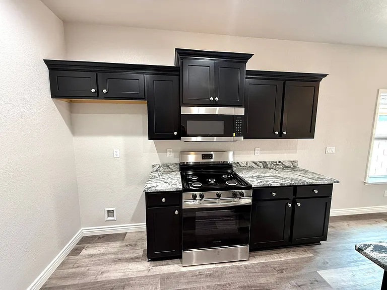 3368 N Apache St — Photo 15