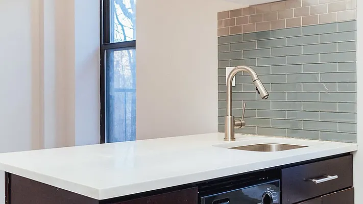 Rented by Nooklyn NYC LLC | media 7