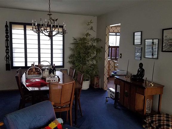 3rd image of 20 Saratoga Dr