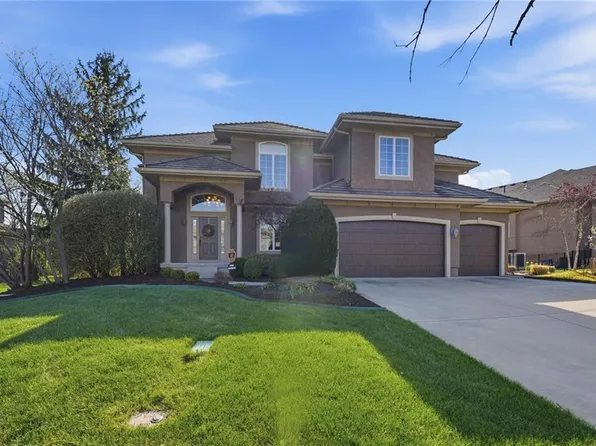 5201 W 164th St, Overland Park, KS 66085