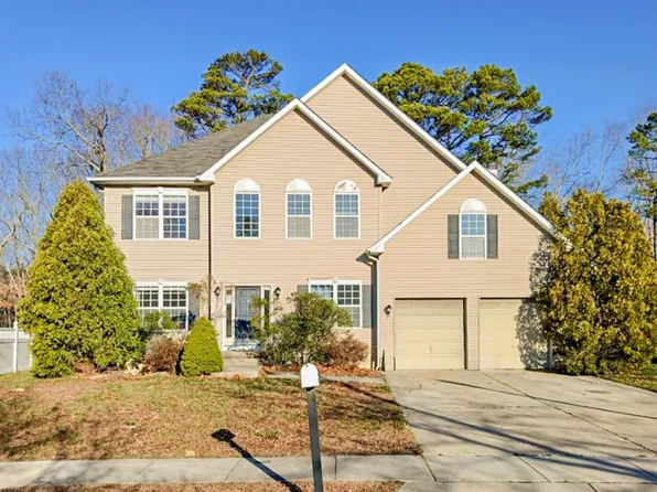 48 Chancellor Park Dr, Mays Landing, NJ 08330