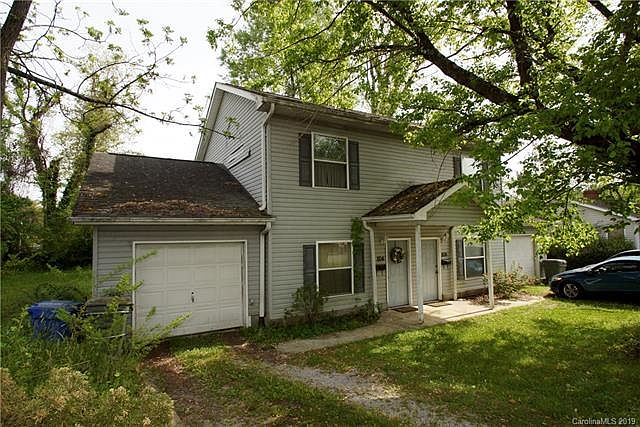 1st image of 806 3rd Ave W
