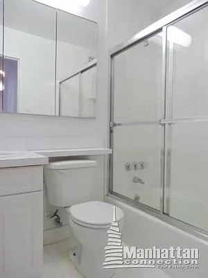 Rented by Manhattan Connection | media 4