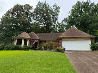 2249 Easton Dr, Cordova, TN 38016
