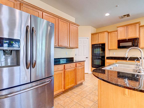 4th image of 31088 N 136th Dr