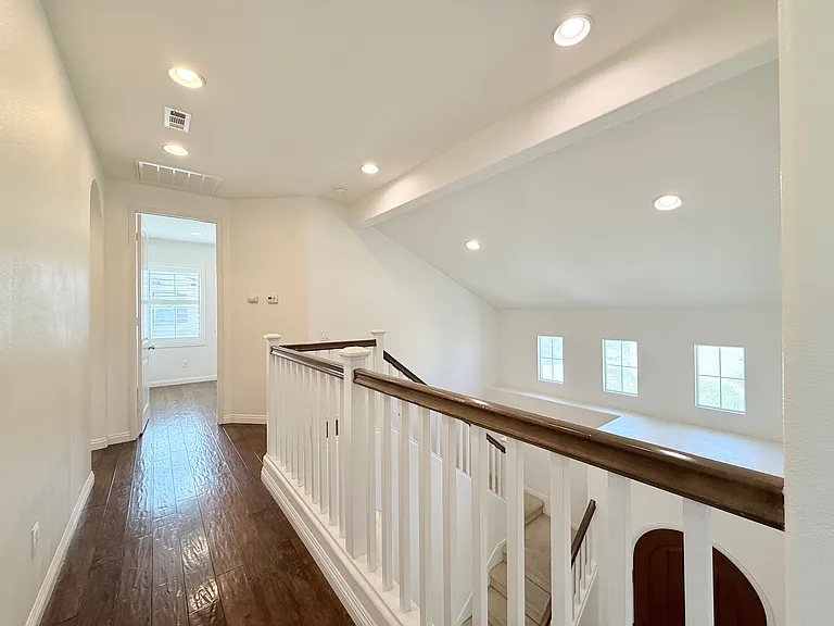 19921 Calabria Ct — Photo 13