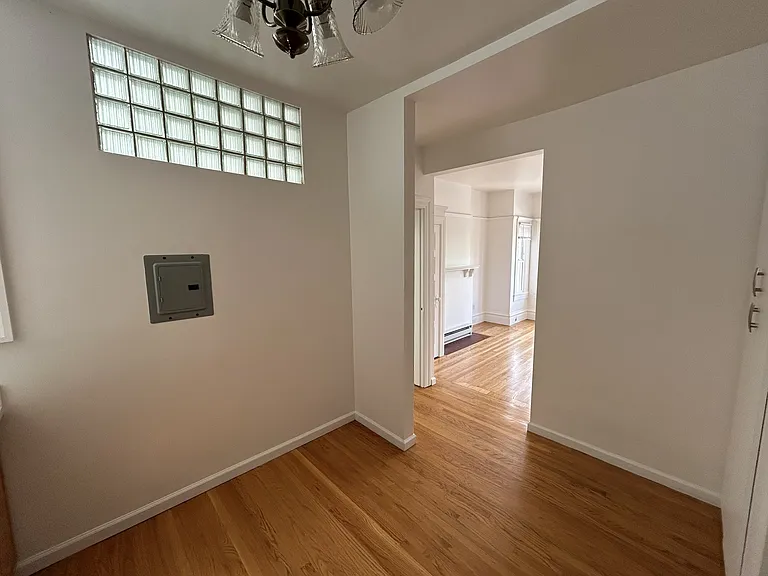 307 Frederick St — Photo 13