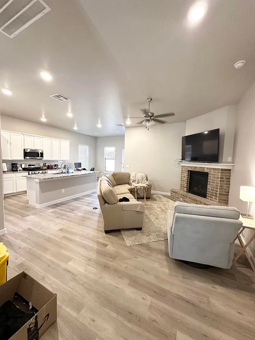 3 Bed 2 Bath For Rent! Available 10/1/26 — Photo 2