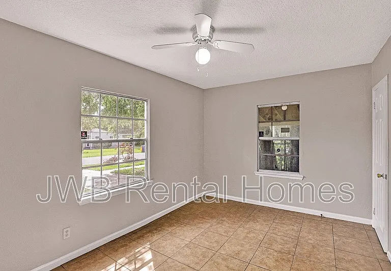 7832 Paul Jones Dr — Photo 8