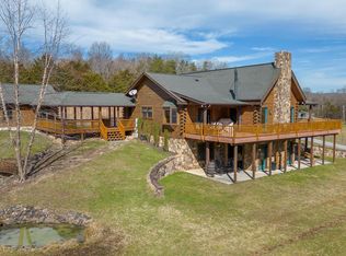 250 Huntingwood Ln, Fincastle, VA 24090