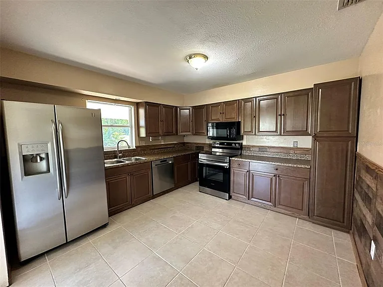 1067 Webster Ave NW — Photo 2