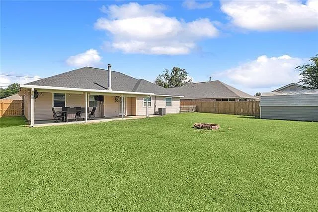 304 Balboa Dr — Photo 12