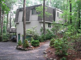 3552 Chestnut Rdg, Tannersville, PA 18372