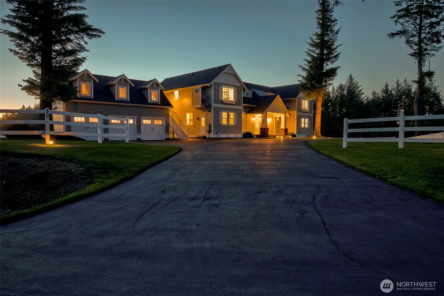 30 Chauncey Lane W photo 1
