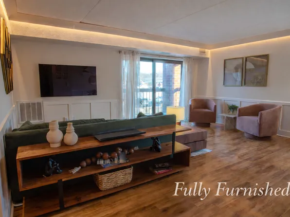 159 Main St APT 9C, Stoneham, MA 02180