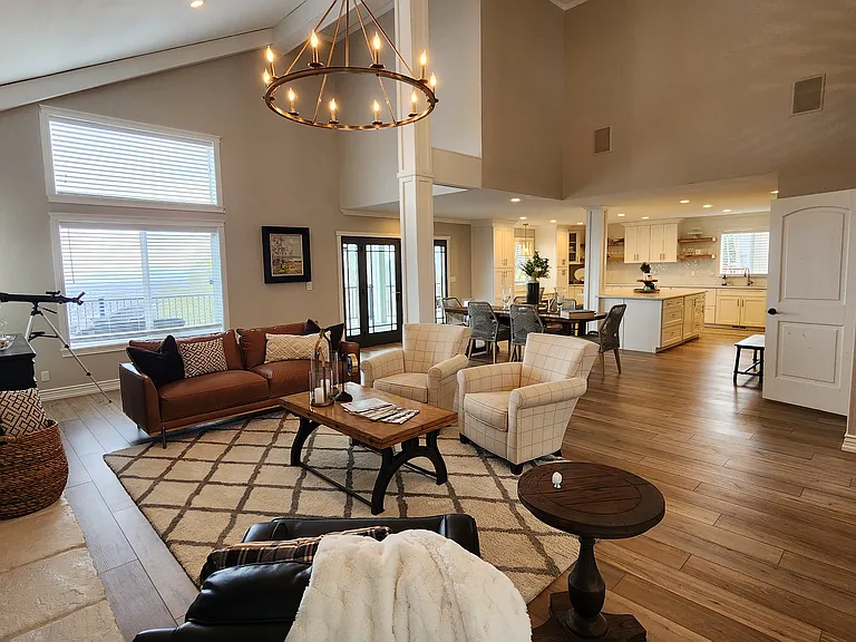 443 E Parowan Way — Photo 30