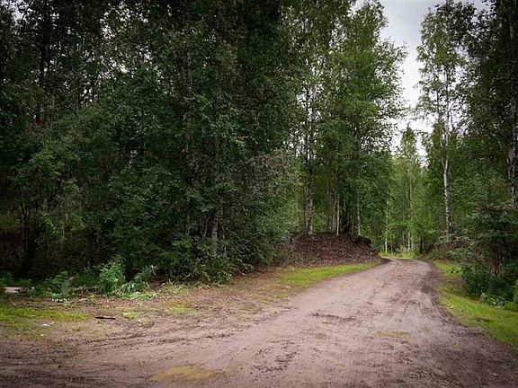 4th image of 2564 Steese Hwy