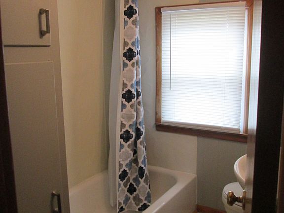 Main floor bathroom