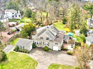 50 Raymond St, Islip, NY 11751