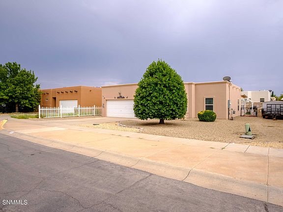 3rd image of 5520 Patagonia Dr