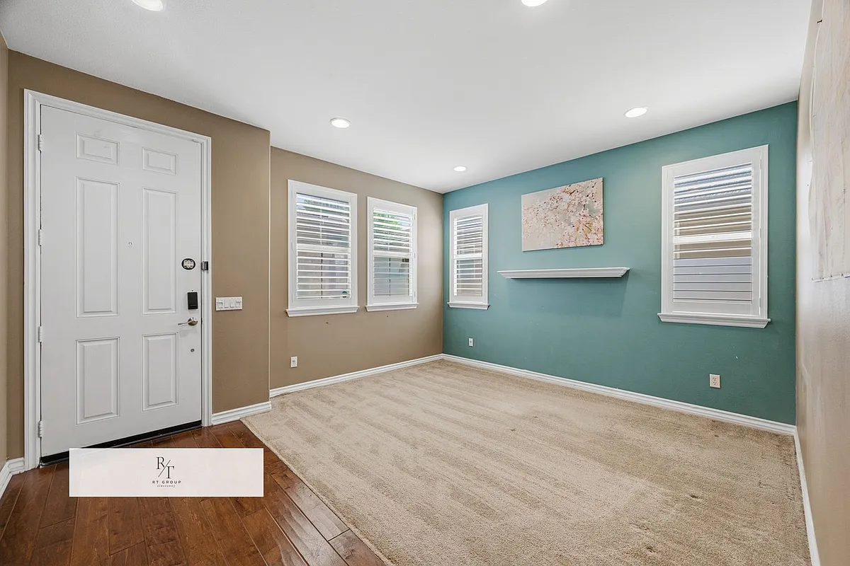 Building Photo - 12488 Celebration Dr