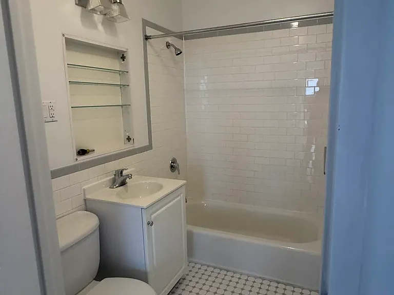 129 Boerum Pl #7D — Photo 6