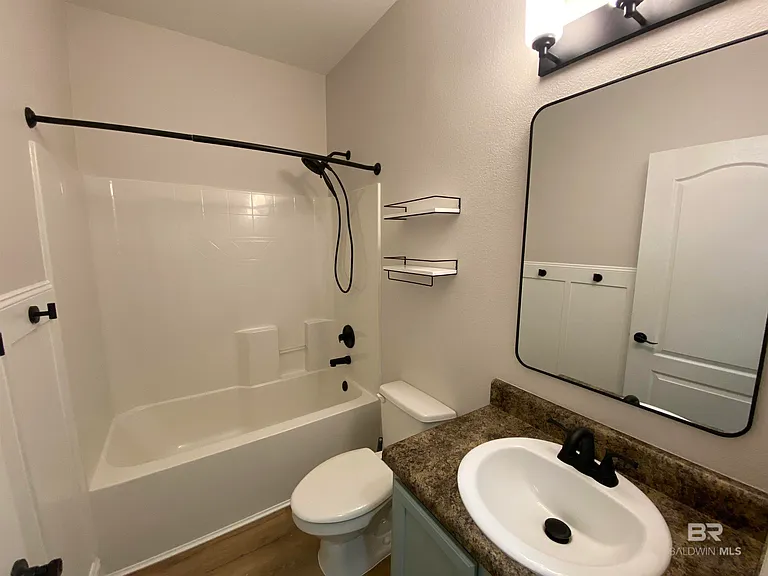 24304 Raynagua Blvd — Photo 9