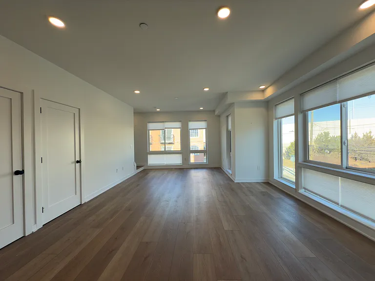 164 Richmond St #2B — Photo 7