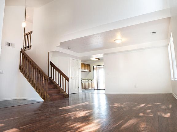 3rd image of 7509 Sunrose Dr NW
