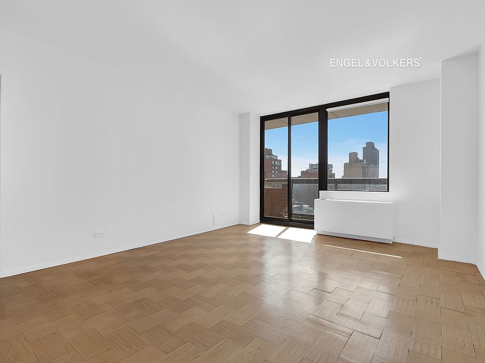 1st image of 300 E 62nd St APT 1005