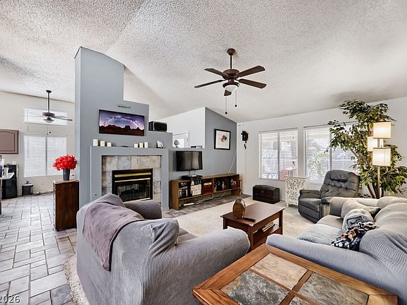 5th image of 205 Glacier Dr
