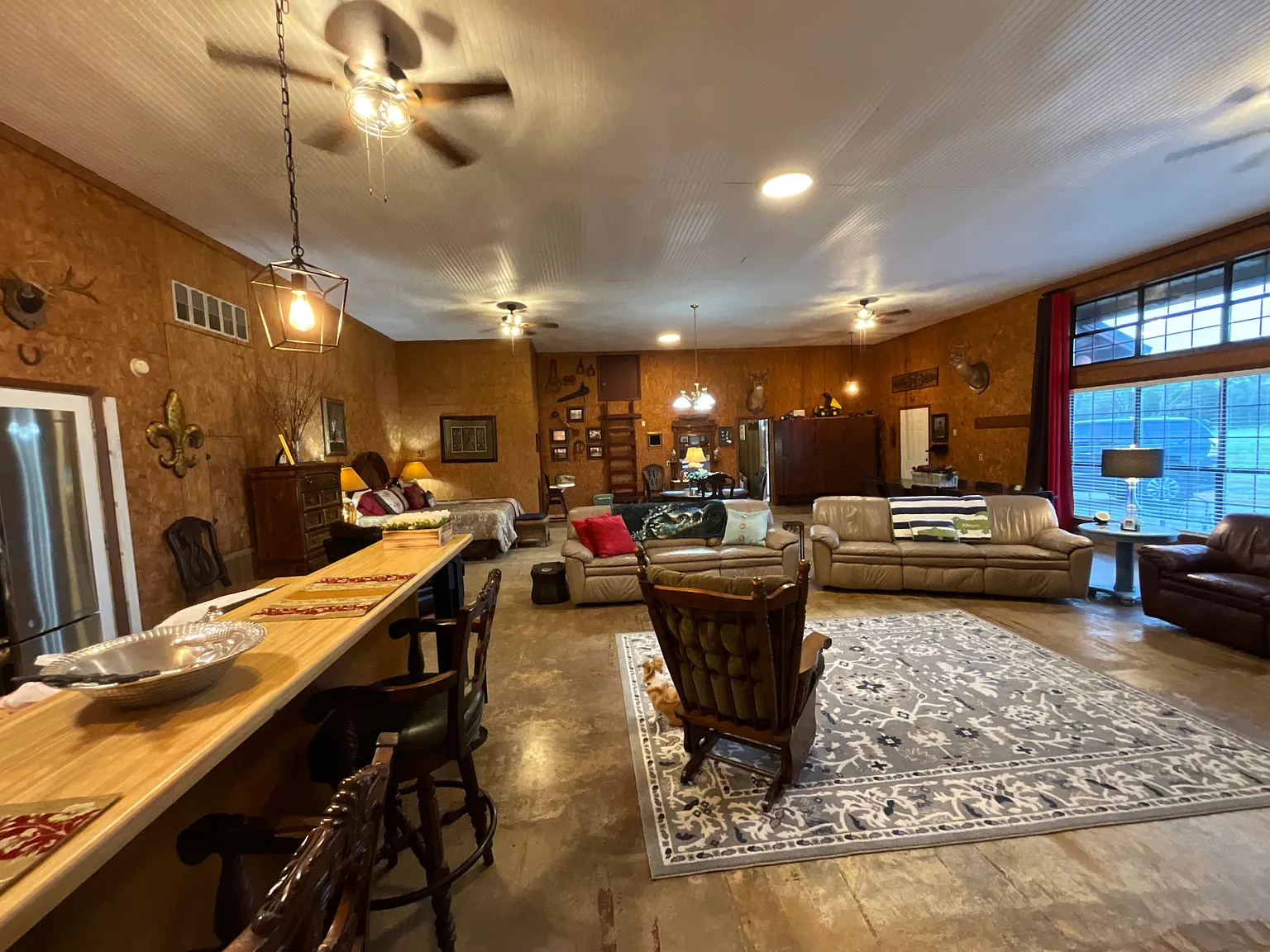 2 bed, 1.5 bath, 2000 sqft, $3,500 — Photo 1