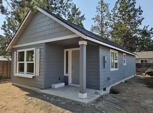 832 SE 6th St #1, Bend, OR 97702