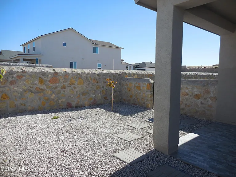 12817 Giovanni Grajeda Ave — Photo 31