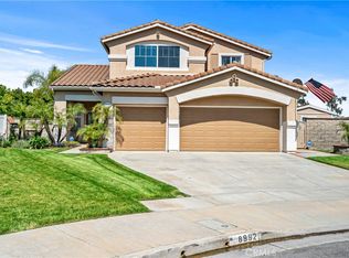 8992 Goshen Ct, Riverside, CA 92508
