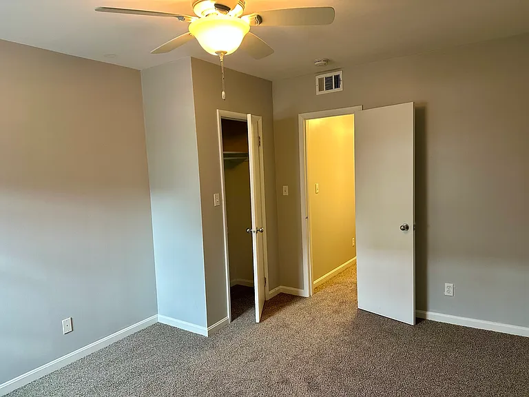 5144 Butler St #2 — Photo 12