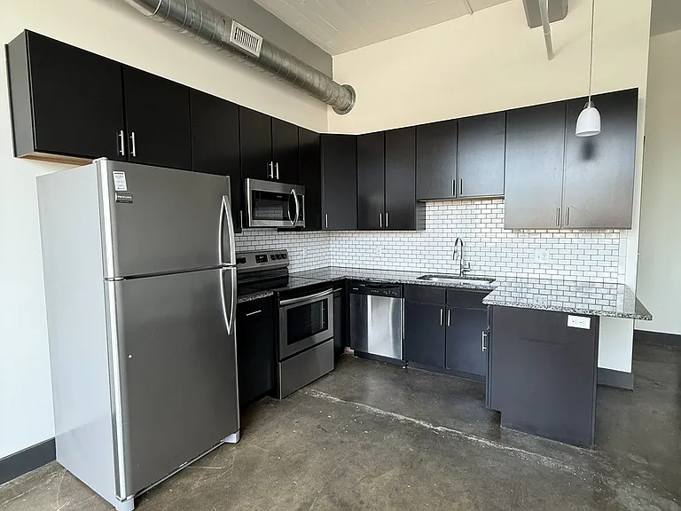 Fording Flats - All Utilities Included — Photo 16