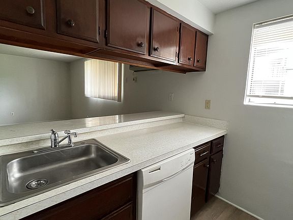 5th image of 1879 Turner Blvd #4