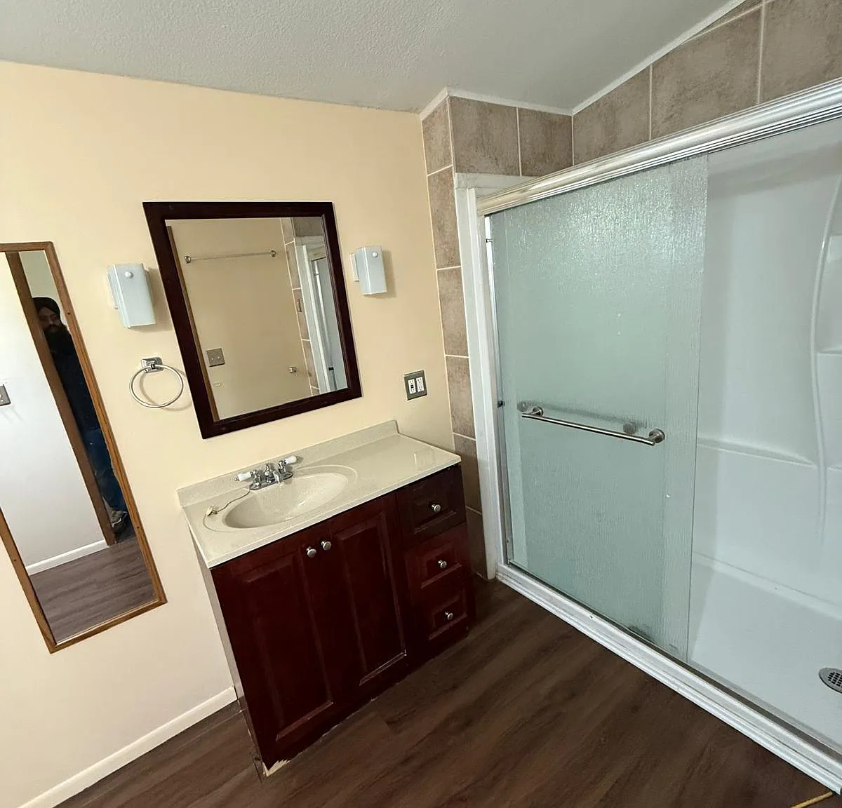 4 bed, 2205 sqft, $2,100 — Photo 4