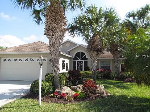 1st image of 166 Coco Palm Dr
