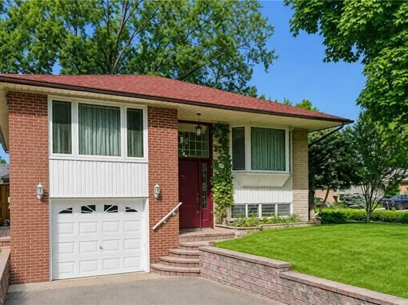 1571 Muir Rd, Mississauga, ON L5E 2J3