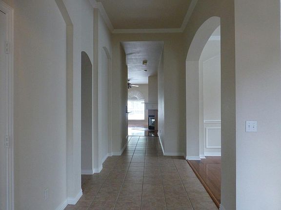 3rd image of 4526 Burnhill Dr