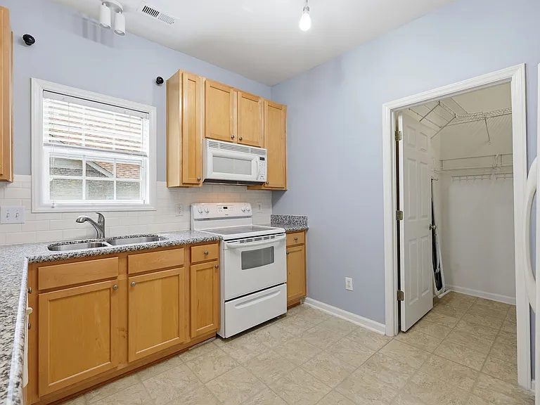 1224 Claret Ln #1200 — Photo 11