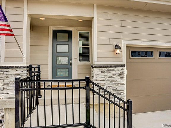 5th image of 943 Oleander Street