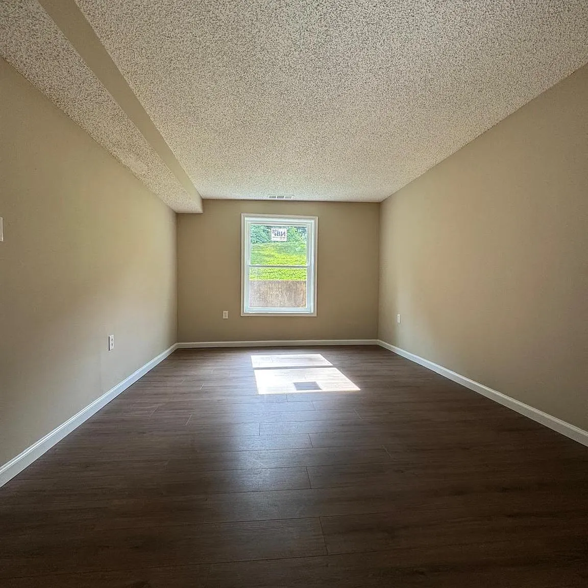 Swann Hill Condo — Photo 4