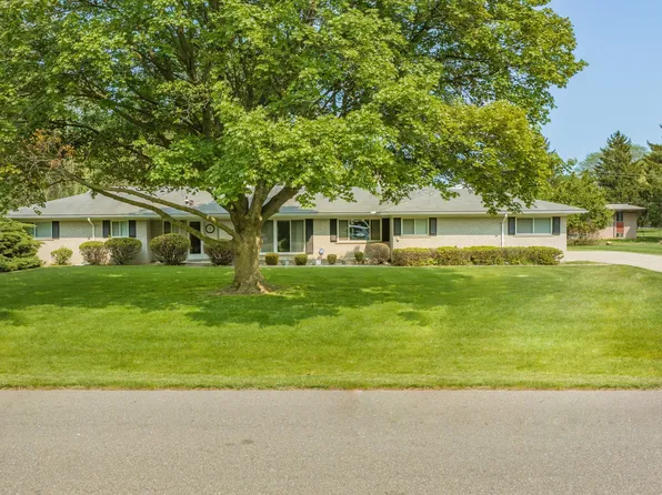 24750 Mulberry Dr, Southfield, MI 48033