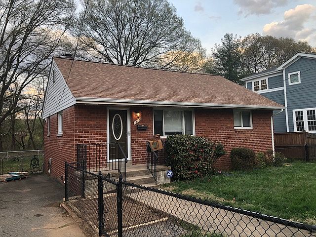 1st image of 1337 S Buchanan St