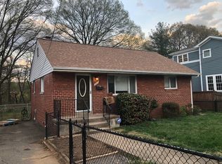 1337 S Buchanan St, Arlington, VA 22204