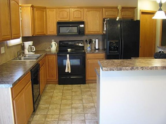 3rd image of 7938 Phares Dr