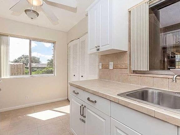 5th image of 2681 NW 108TH Avenue